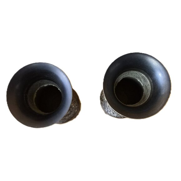 2 Vintage Indian Brass Bud Vases – Hand-Etched Floral Pair, 5.75” Boho Eclectic - Picture 4 of 4